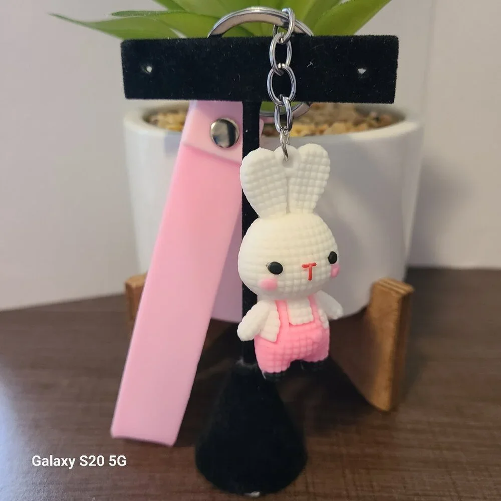 Unbranded White Bunny w/Pink Overalls Keychain NEW‎ Unisex Easter Holiday Event